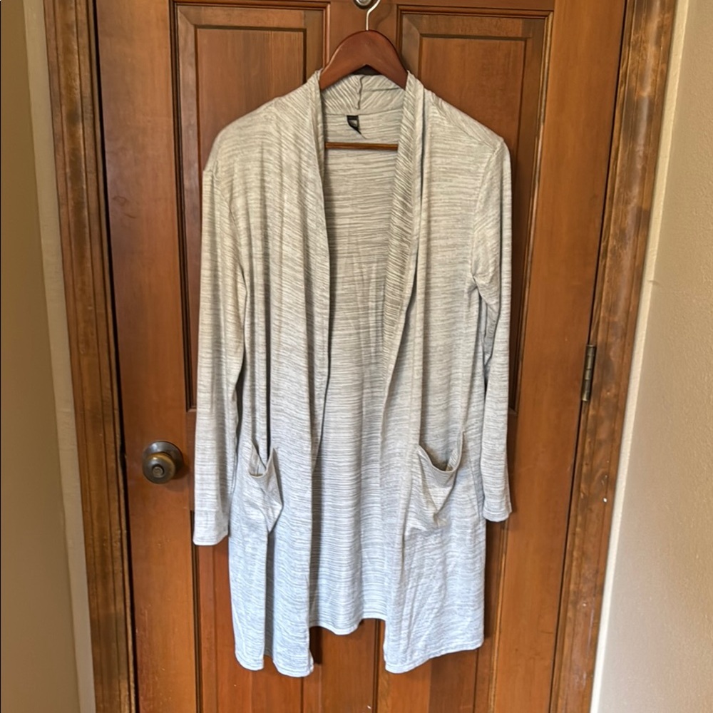 32 degree heat light weight Women's Gray Open Front Cardigan Sweater